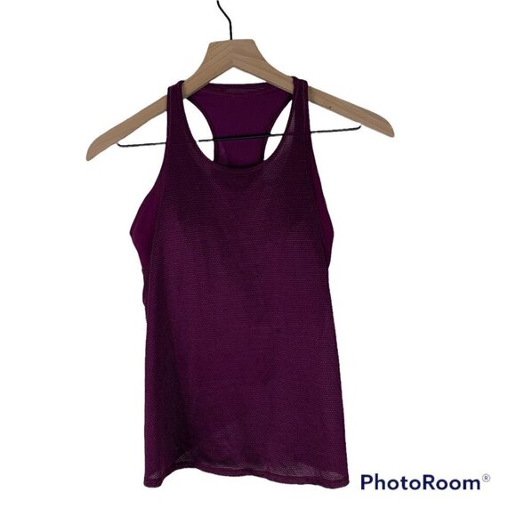 Lululemon Burgundy Tank Built-In Bra Size 4 Athletic Workout Top - Picture 2 of 8